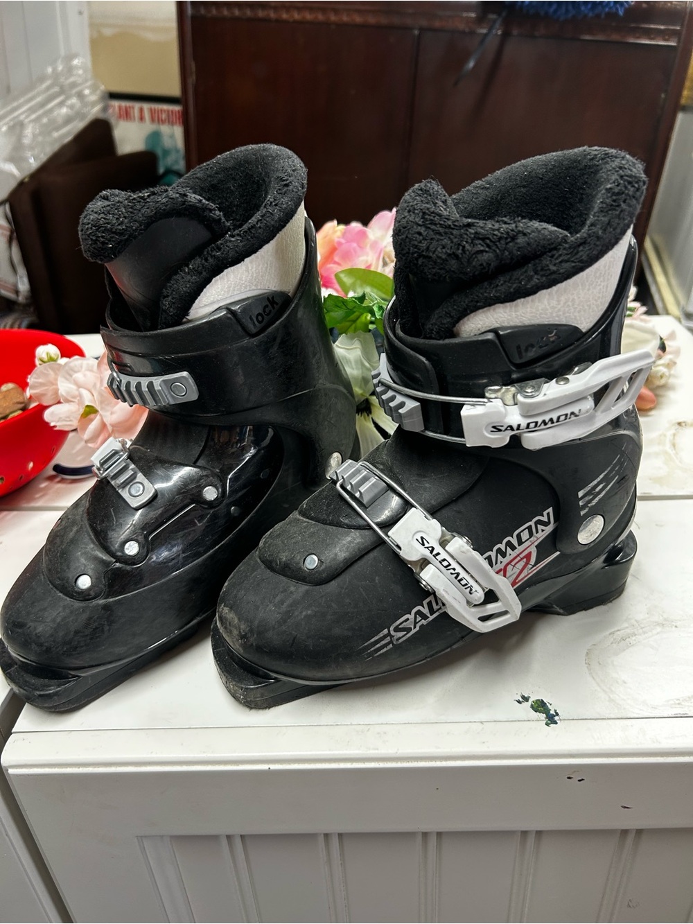 Salomon Kids 13c Black Ski Boots with Adjustable Buckles